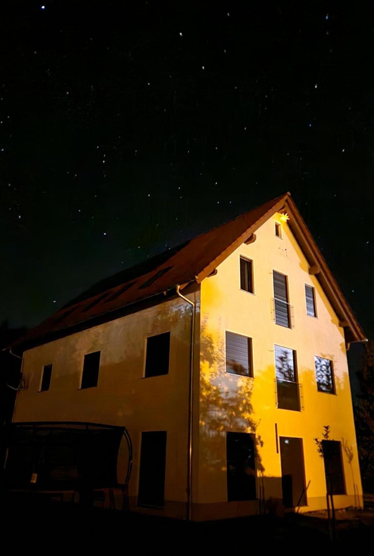 Traumschloesschen Apartment Nossen Bagian luar foto