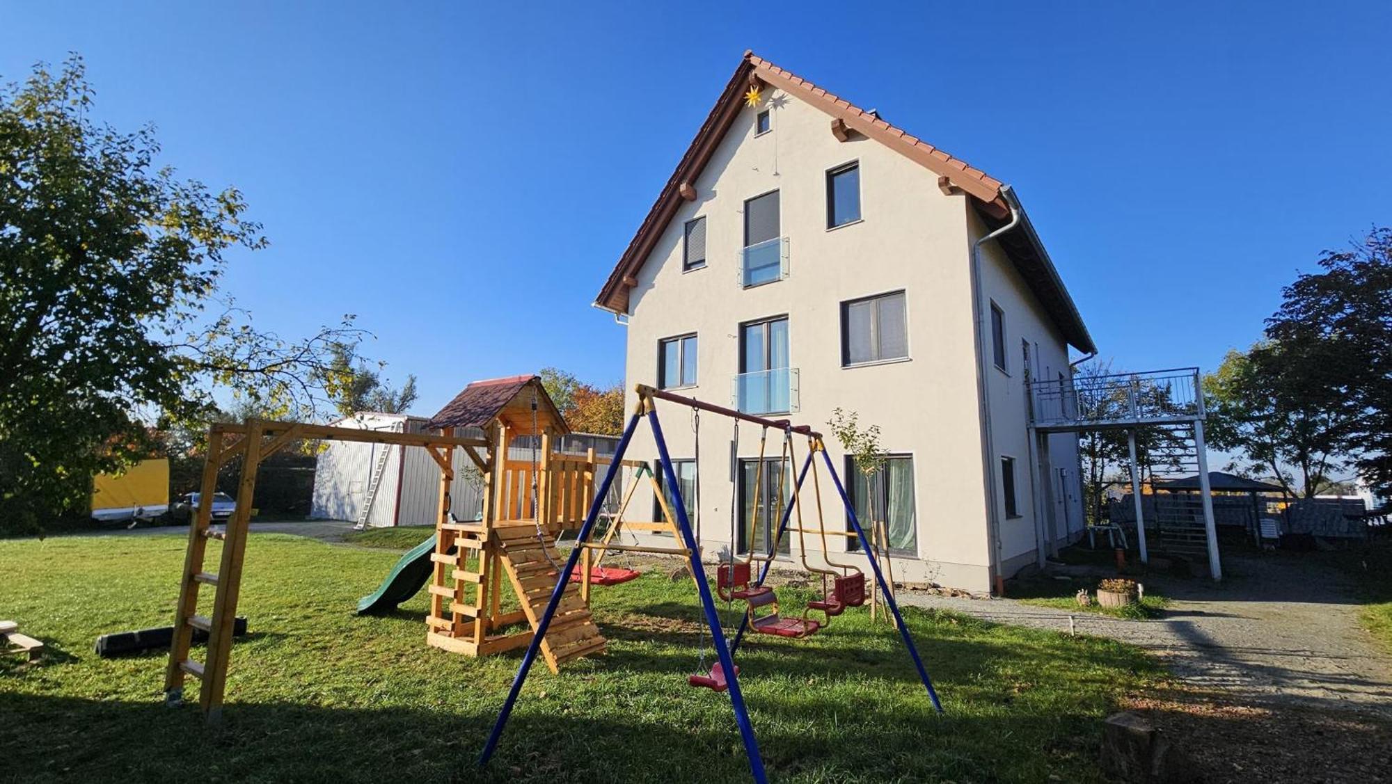 Traumschloesschen Apartment Nossen Bagian luar foto